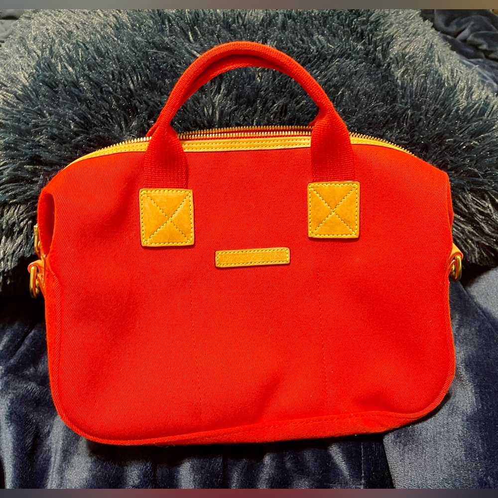 *RARE* Vintage Dooney & Bourke red and tan canvas & leather medium duffel bag